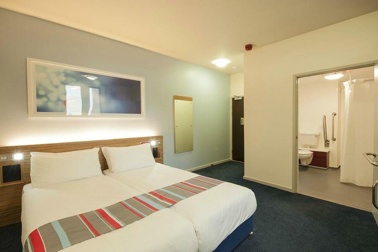 Travelodge London Covent Garden Bagian luar foto
