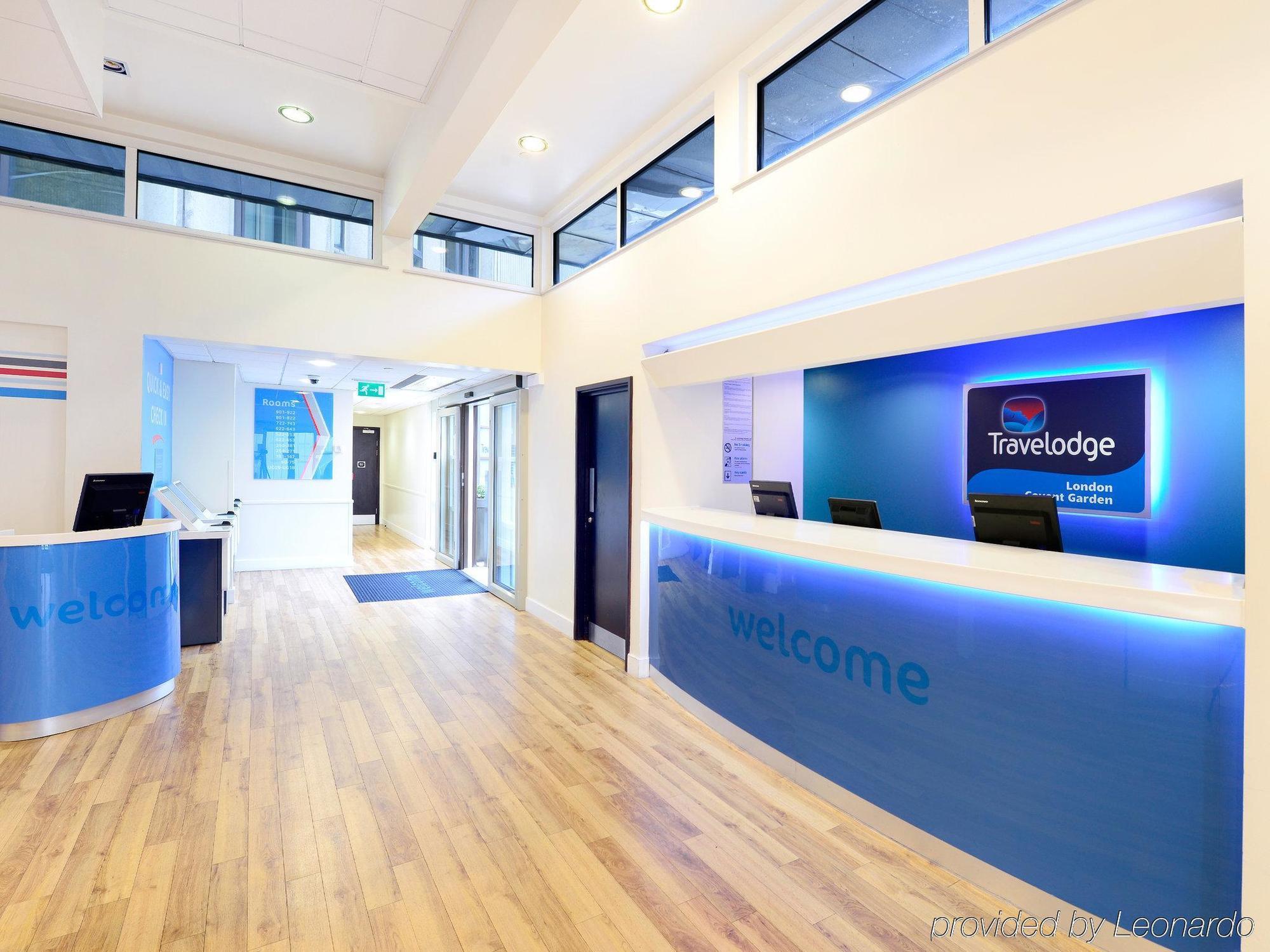 Travelodge London Covent Garden Bagian luar foto